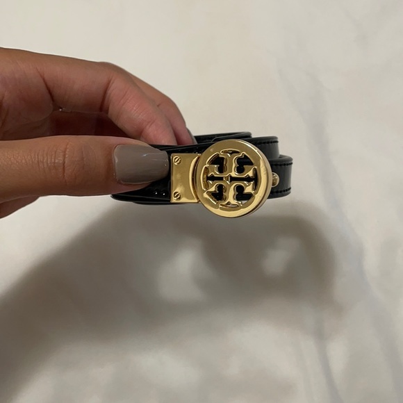 Tory Burch Accessories - Tory Burch Shiny Black Belt